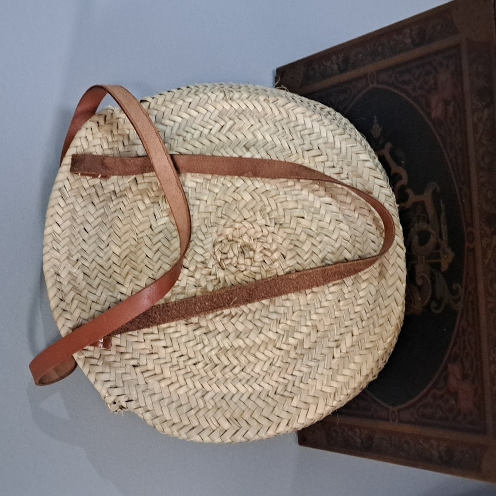 Woven picnic style purse